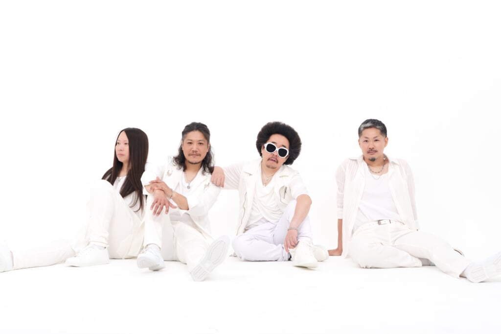 Rekishi Umumkan Judul Tur Akustik 2026 dan Rilis Visual Utama Bernuansa Putih