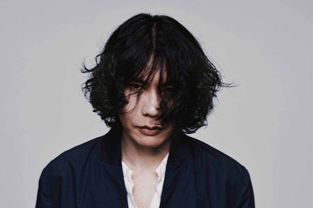 “Yodaka” Kenshi Yonezu Rilis Digital, Cover Eksklusif dari Sang Artis