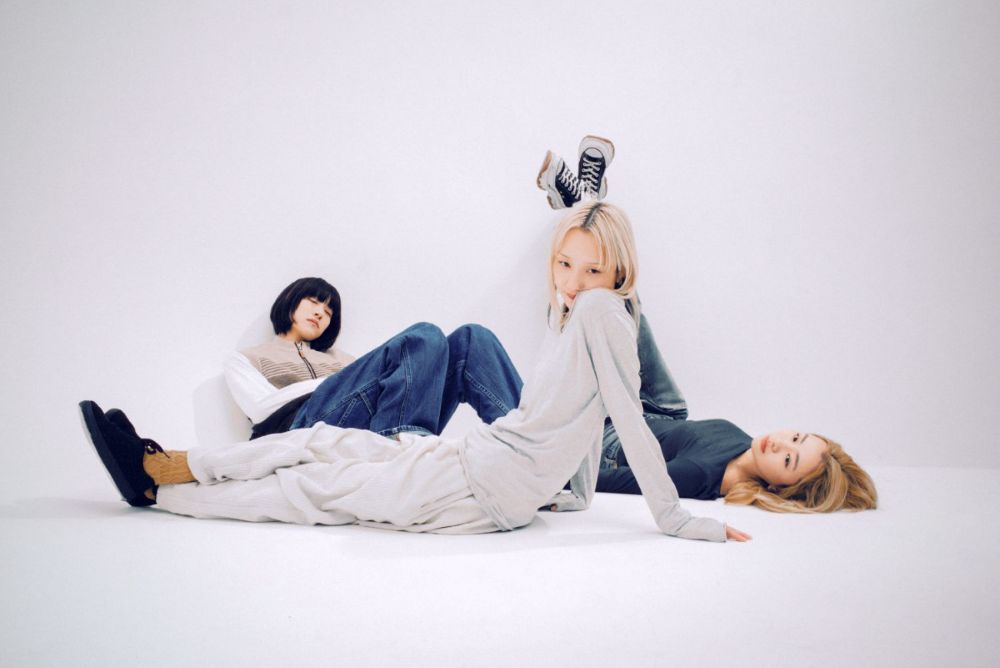 Chilli Beans. Rilis Single Digital dive into you dari Album HONESTY