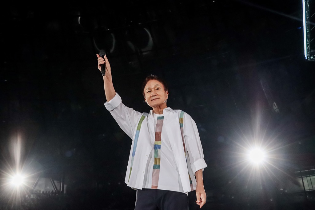 Kazumasa Oda Rilis Album Baru Berisi 1 Lagu Anyar dan 21 Rekaman Konser Langsung dari Tur Arena