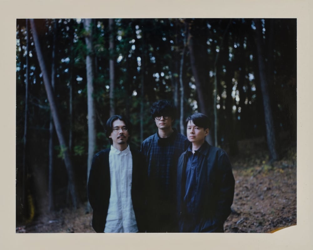 odol Rilis Album Ke-6 'slow blink' Format Piringan Hitam Clear Vinyl
