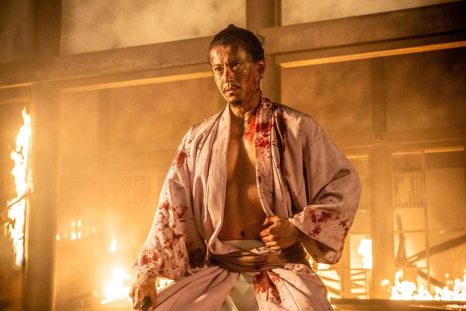 Oguri Shun Ungkap Ad-lib "Bukan Kau" Saat Perankan Kematian Nobunaga